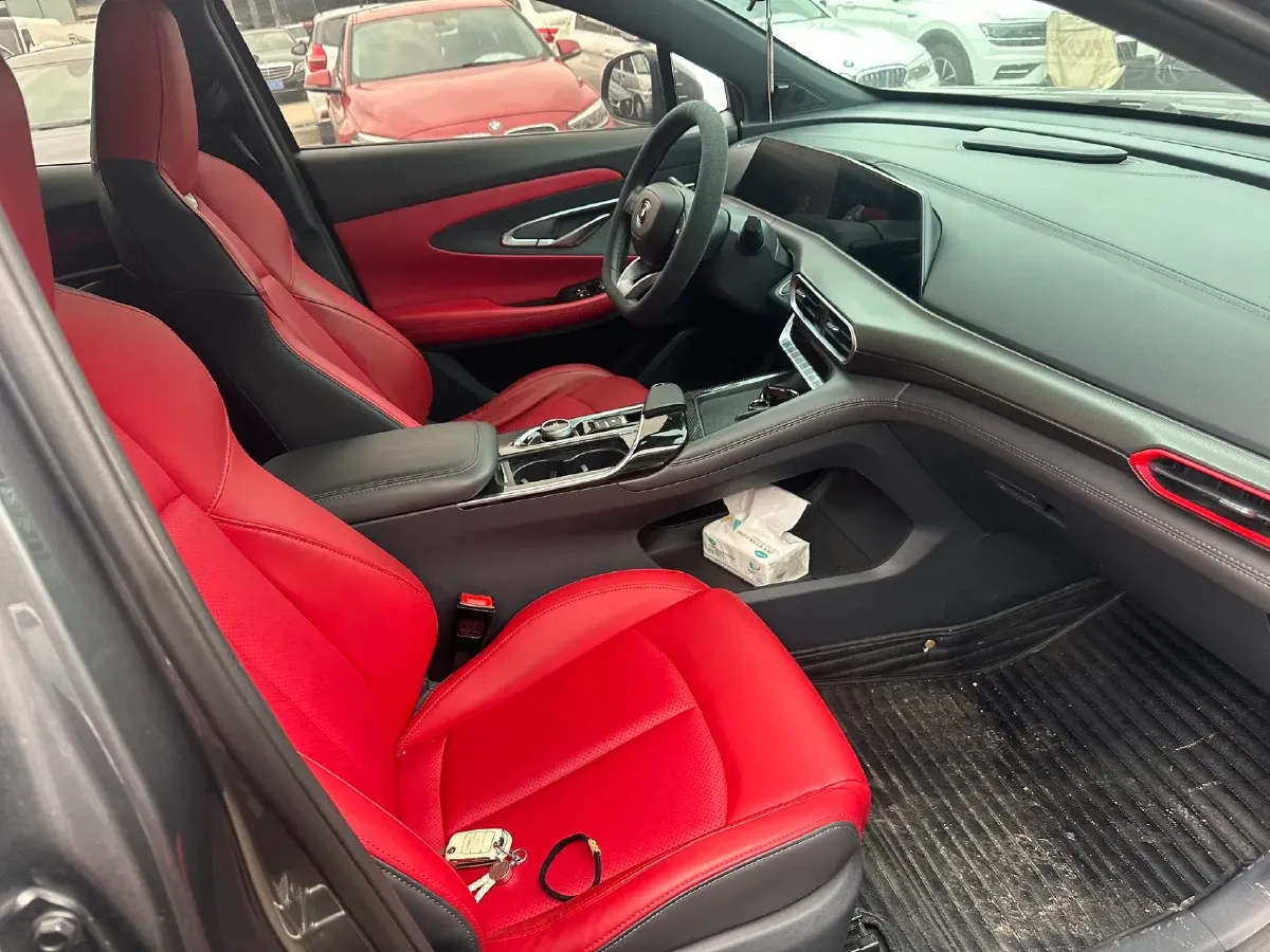 2021 ChangAn UNI-T 1.5T 180HP L4 7DCT,autocango,china used car exporter,china ev exporter,chinese used car exporter,chinese used ev exporter