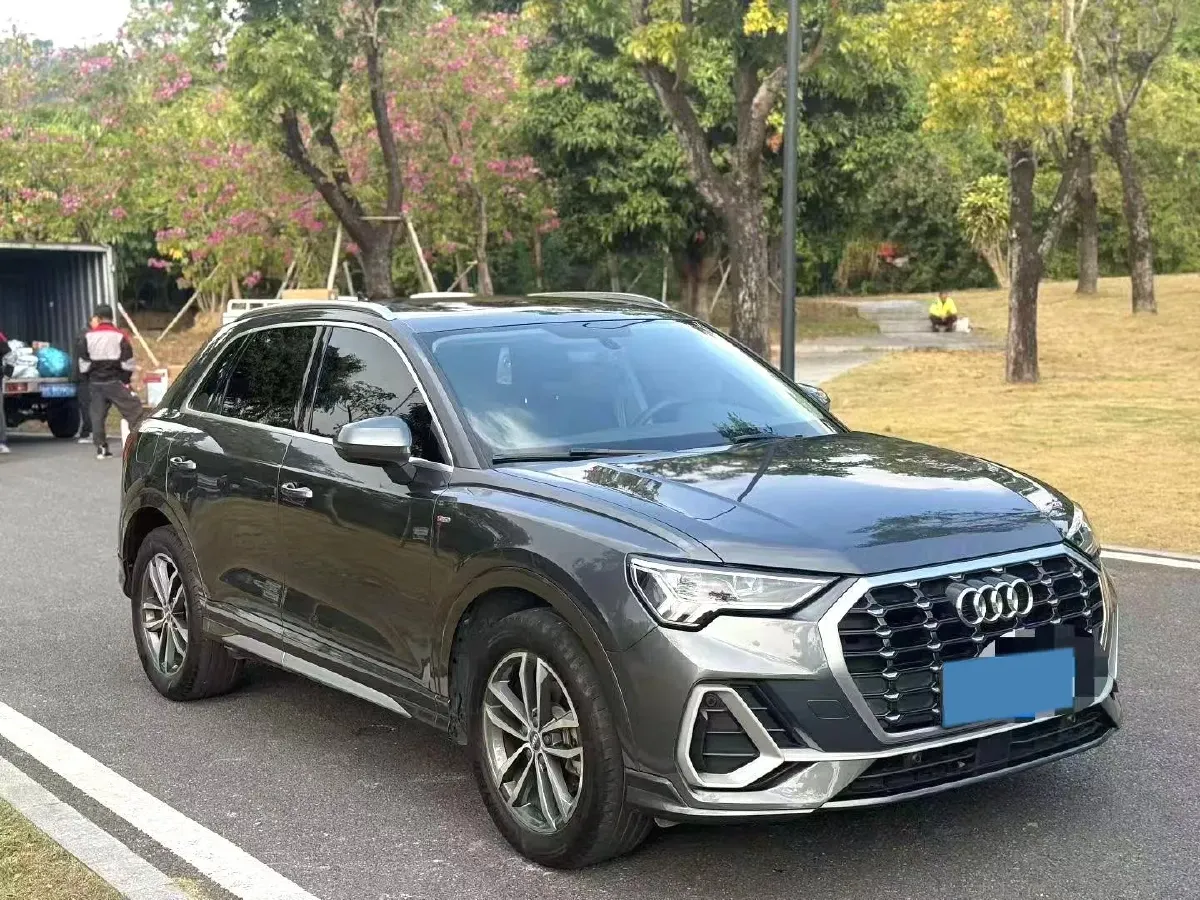 2021 Audi Q3 2.0T 186HP L4 7DCT,autocango,china used car exporter,china ev exporter,chinese used car exporter,chinese used ev exporter