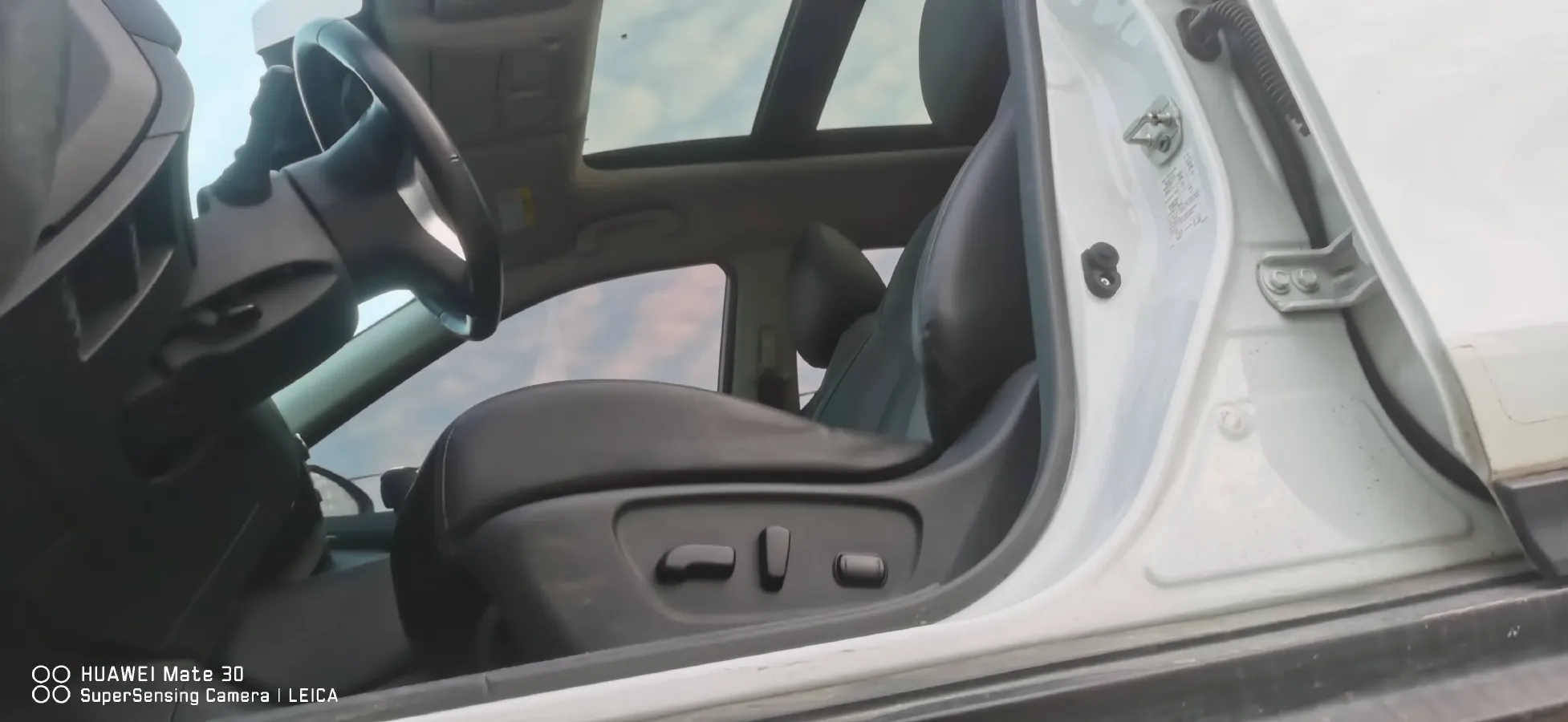 2022 Nissan X-Trail 2.0L 151HP L4 CVT,autocango,china used car exporter,china ev exporter,chinese used car exporter,chinese used ev exporter