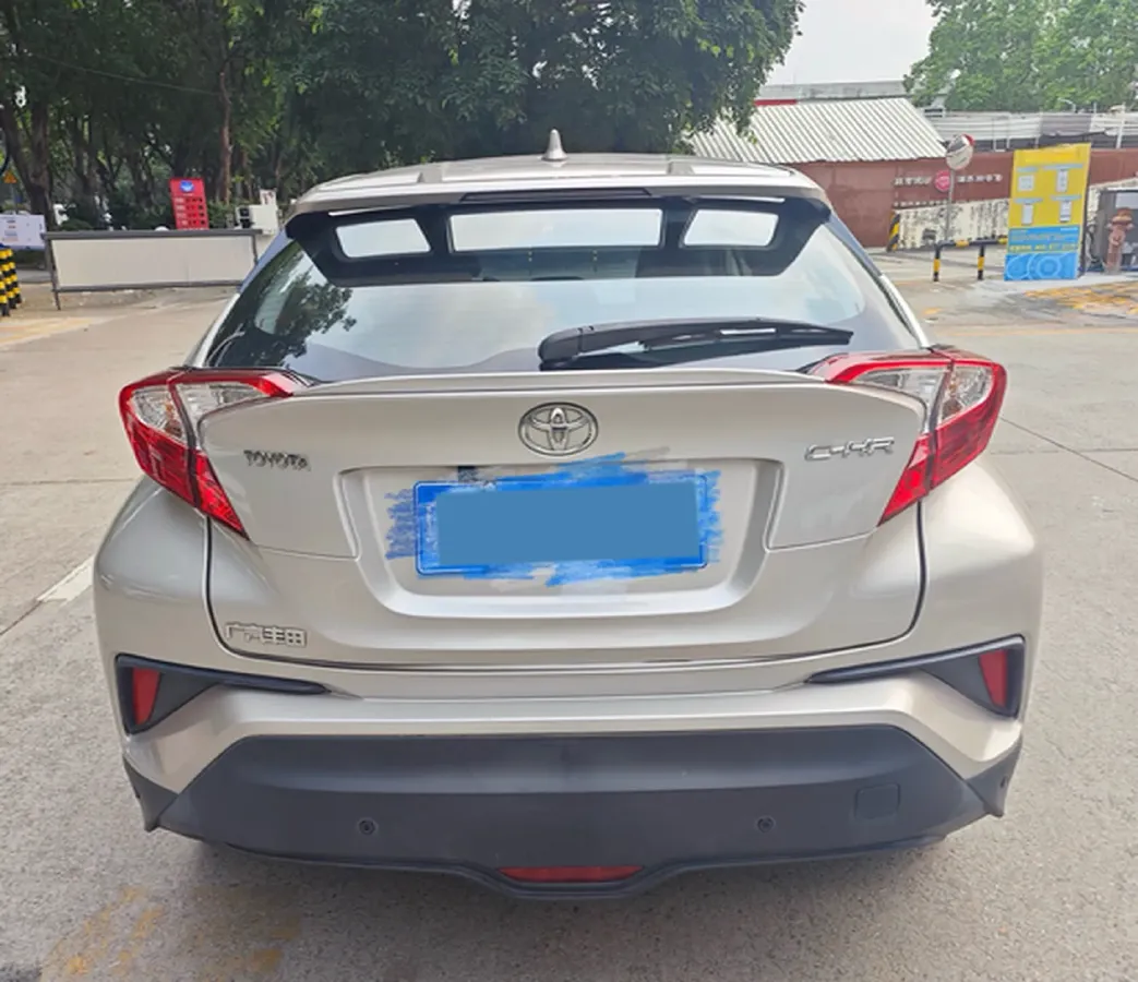 2020 Toyota C-HR 2.0L 171HP L4 CVT,autocango,china used car exporter,china ev exporter,chinese used car exporter,chinese used ev exporter