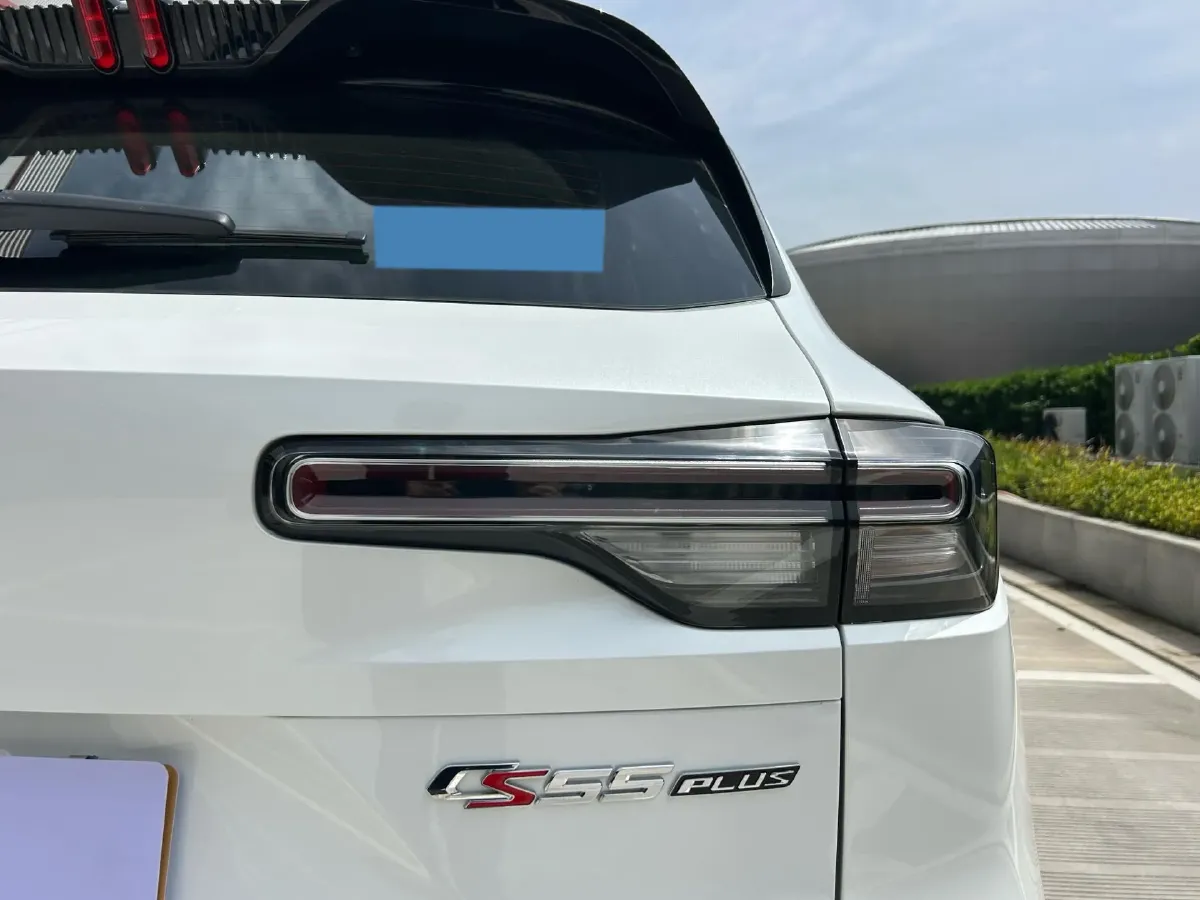 2022 ChangAn UNI-V 1.5T 188HP L4 7DCT,autocango,china used car exporter,china ev exporter,chinese used car exporter,chinese used ev exporter