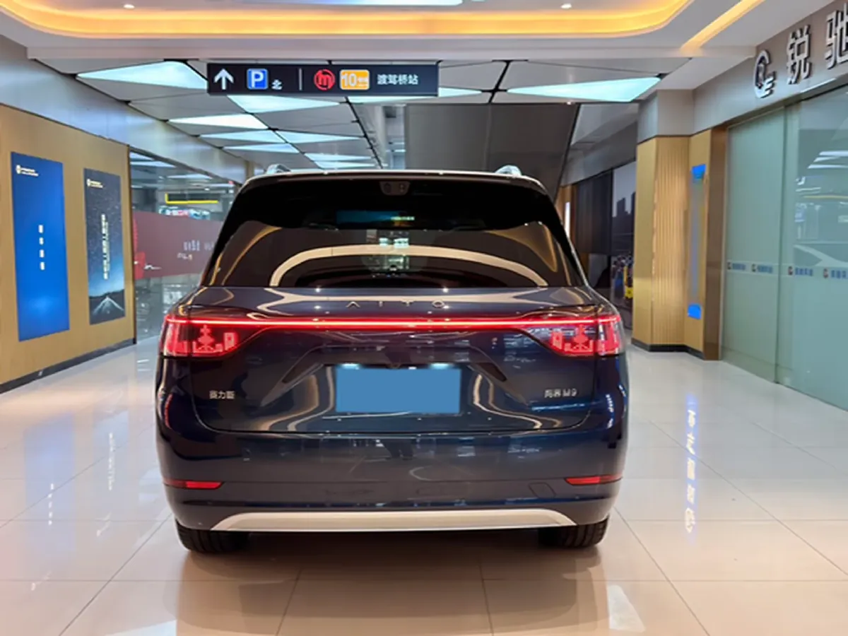2025 AITO AITO M9 REEV 160HP REEV 52KWH,autocango,china used car exporter,china ev exporter,chinese used car exporter,chinese used ev exporter
