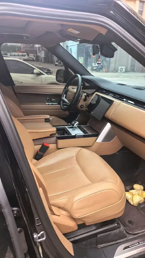 2025 Land Rover Range Rover 3.0T 400HP L6 8AT,autocango,china used car exporter,china ev exporter,chinese used car exporter,chinese used ev exporter