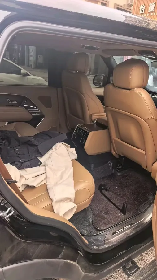 2025 Land Rover Range Rover 3.0T 400HP L6 8AT,autocango,china used car exporter,china ev exporter,chinese used car exporter,chinese used ev exporter