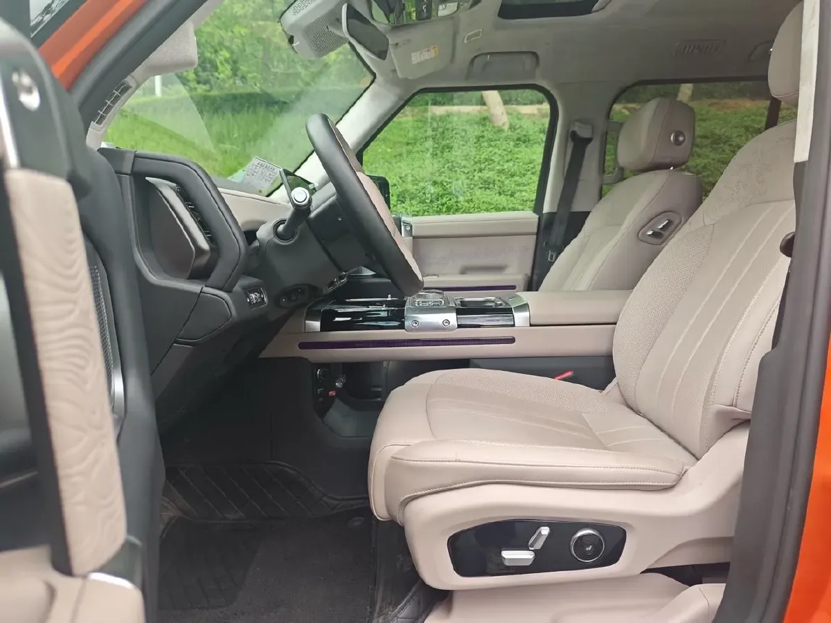 2025 Jetour Zongheng G700 2.0T 211HP L4 2DHT PHEV,autocango,china used car exporter,china ev exporter,chinese used car exporter,chinese used ev exporter