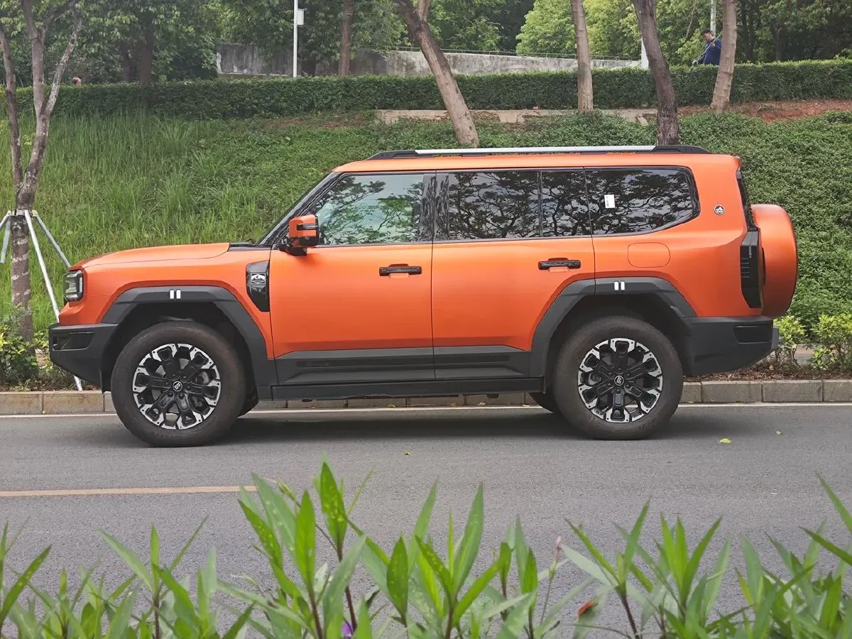 2025 Jetour Zongheng G700 2.0T 211HP L4 2DHT PHEV,autocango,china used car exporter,china ev exporter,chinese used car exporter,chinese used ev exporter