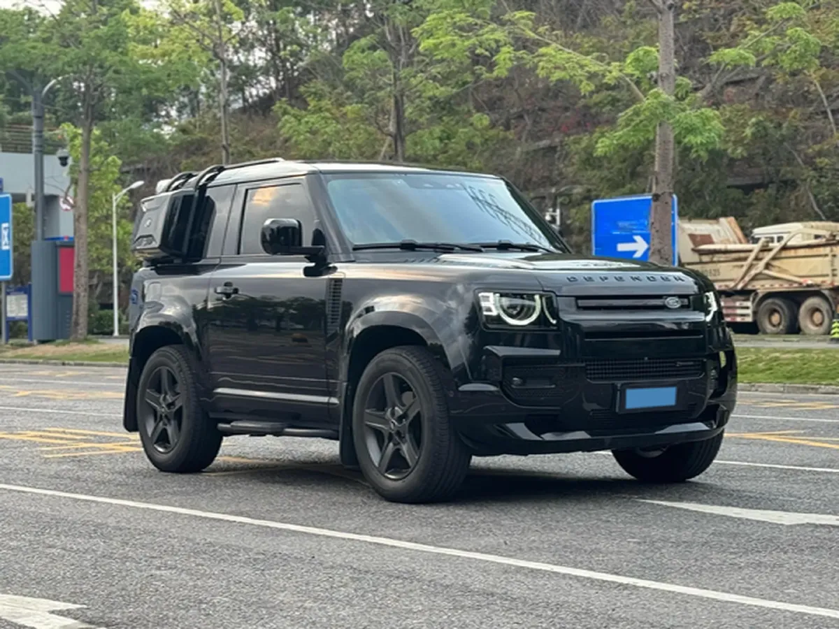 2022 Land Rover Defender 2.0T 300HP L4 8AT,autocango,china used car exporter,china ev exporter,chinese used car exporter,chinese used ev exporter