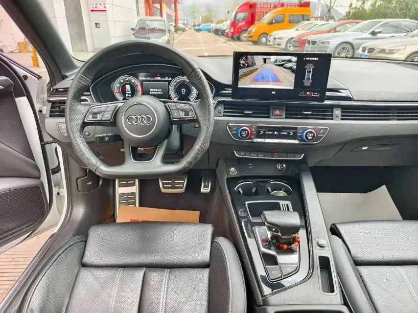 2024 Audi A4L 2.0T 190HP L4 7DCT,autocango,china used car exporter,china ev exporter,chinese used car exporter,chinese used ev exporter