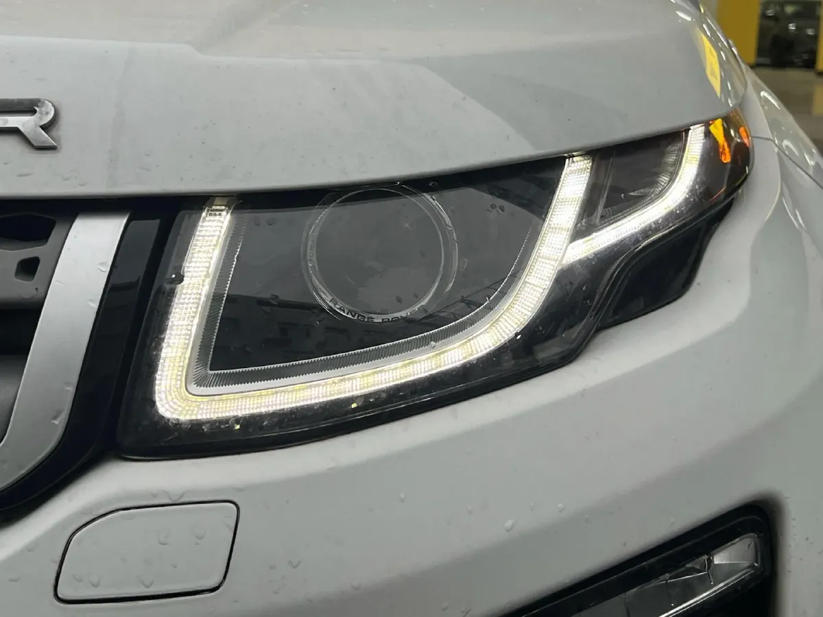 2018 Land Rover Range Rover Evoque 2.0T 241HP L4 9AT,autocango,china used car exporter,china ev exporter,chinese used car exporter,chinese used ev exporter