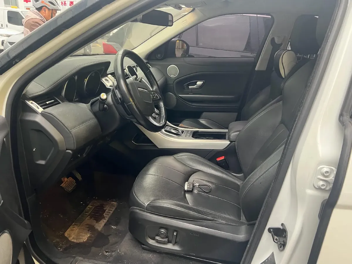 2018 Land Rover Range Rover Evoque 2.0T 241HP L4 9AT,autocango,china used car exporter,china ev exporter,chinese used car exporter,chinese used ev exporter