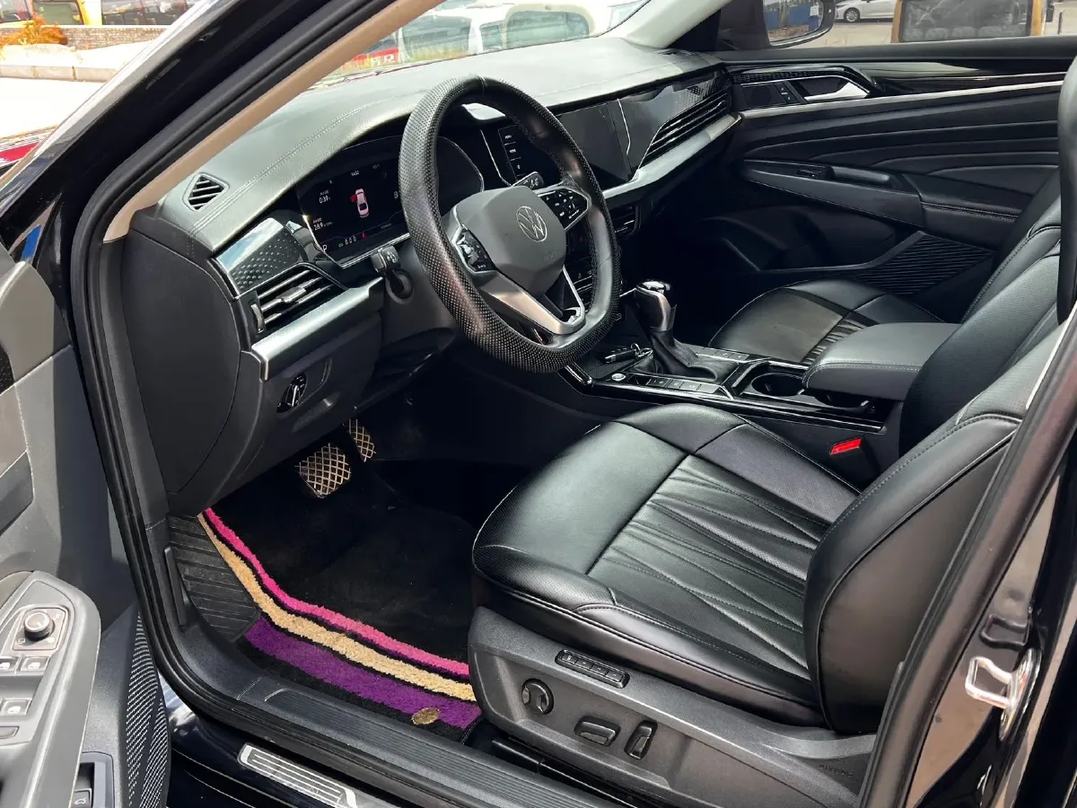 2021 Volkswagen Passat 2.0T 186HP L4 7DCT,autocango,china used car exporter,china ev exporter,chinese used car exporter,chinese used ev exporter