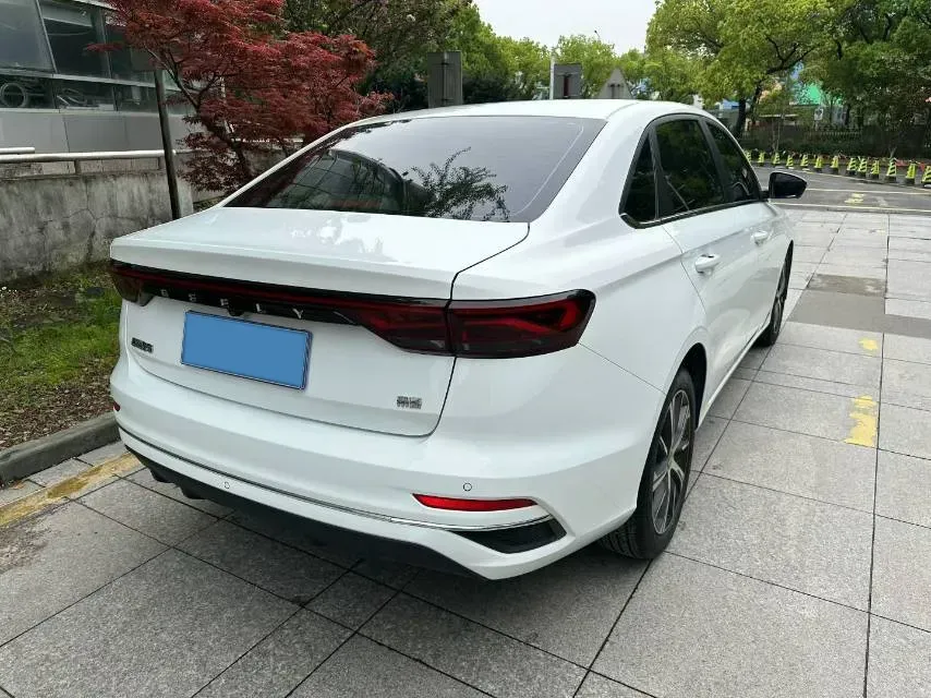 2022 Geely Emgrand 1.5L 114HP L4 CVT,autocango,china used car exporter,china ev exporter,chinese used car exporter,chinese used ev exporter