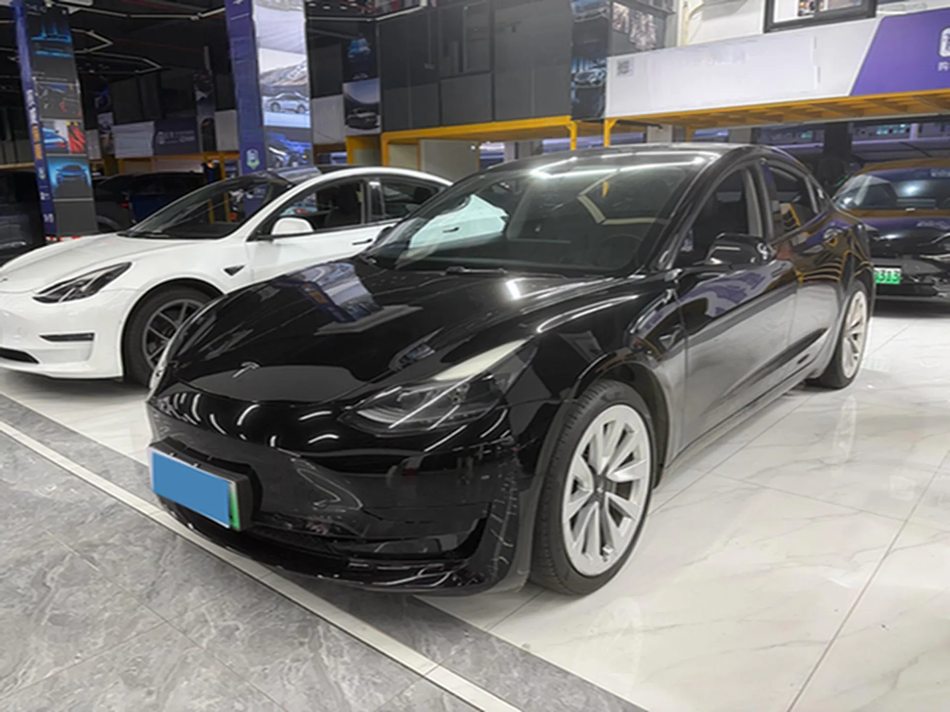 2022 Tesla Model 3 BEV 60KWH