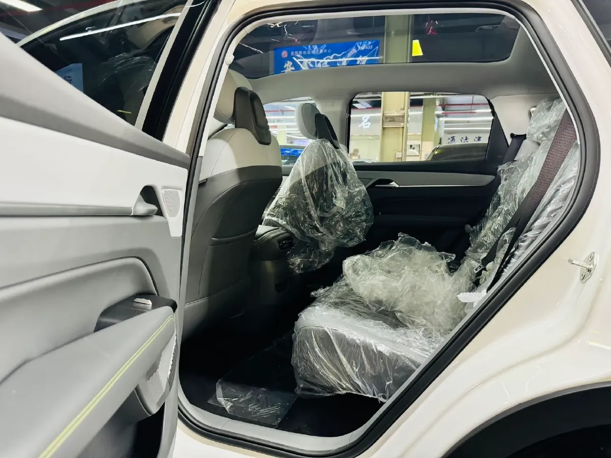 2025 Bestune YueYi 03 BEV 61.47KWH,autocango,china used car exporter,china ev exporter,chinese used car exporter,chinese used ev exporter