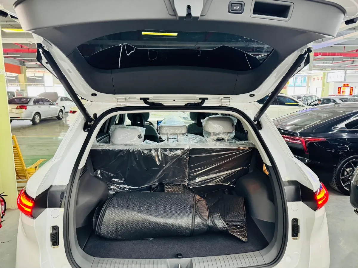 2025 Bestune YueYi 03 BEV 61.47KWH,autocango,china used car exporter,china ev exporter,chinese used car exporter,chinese used ev exporter