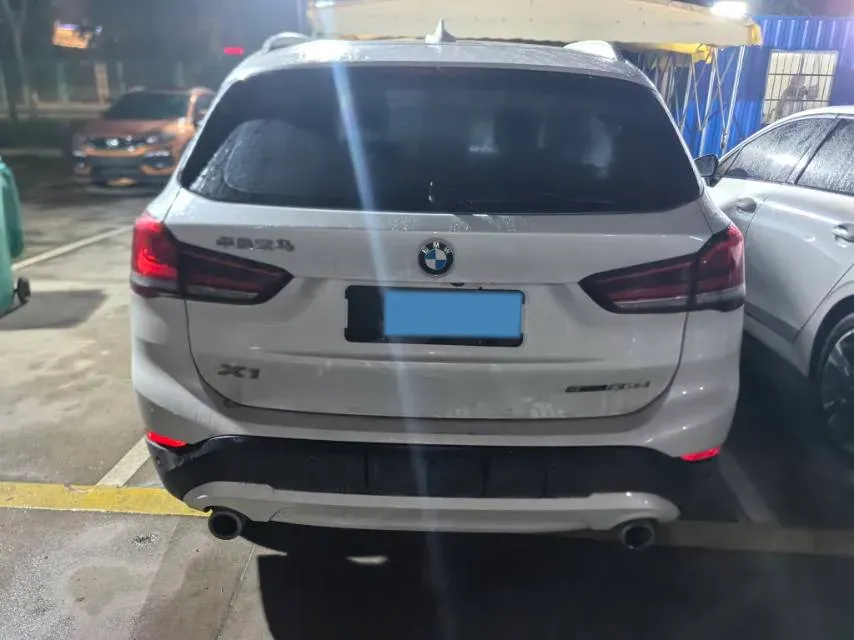 2021 BMW X1 2.0T 192HP L4 7DCT,autocango,china used car exporter,china ev exporter,chinese used car exporter,chinese used ev exporter