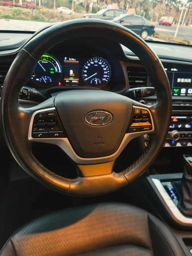 2019 Kia K3 1.6L 105HP L4 6DCT PHEV 12.9KWH,autocango,china used car exporter,china ev exporter,chinese used car exporter,chinese used ev exporter