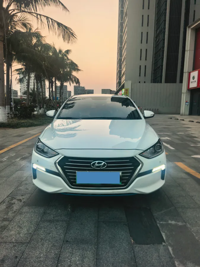 2019 Kia K3 1.6L 105HP L4 6DCT PHEV 12.9KWH,autocango,china used car exporter,china ev exporter,chinese used car exporter,chinese used ev exporter