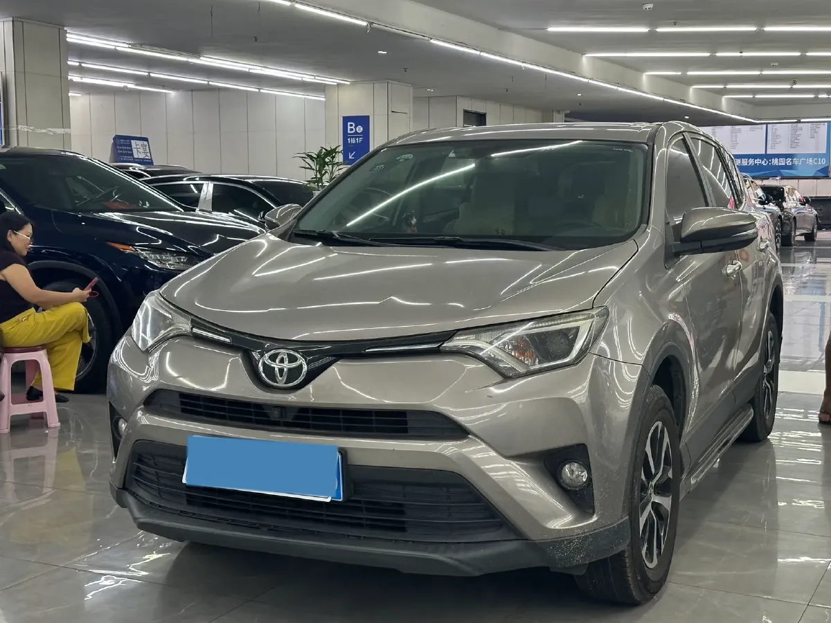2019 Toyota RAV4 2.0L 151HP L4 CVT,autocango,china used car exporter,china ev exporter,chinese used car exporter,chinese used ev exporter