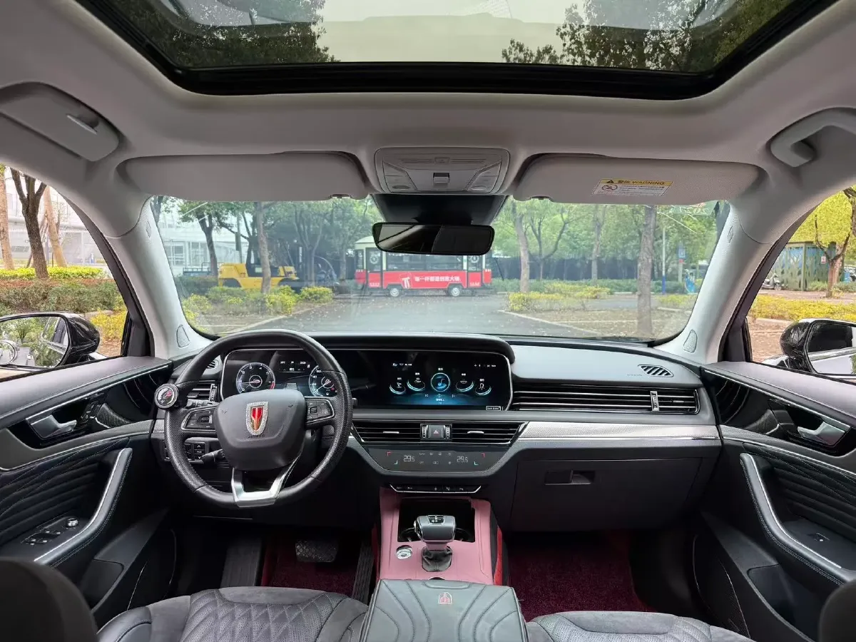 2022 HongQi HS5 2.0T 224HP L4 6AT,autocango,china used car exporter,china ev exporter,chinese used car exporter,chinese used ev exporter