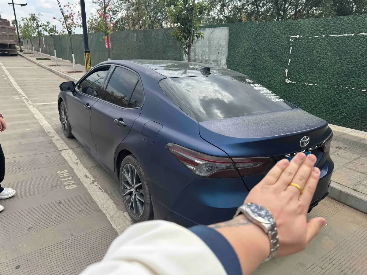 2021 Toyota Camry 2.5L 209HP L4 8AT,autocango,china used car exporter,china ev exporter,chinese used car exporter,chinese used ev exporter
