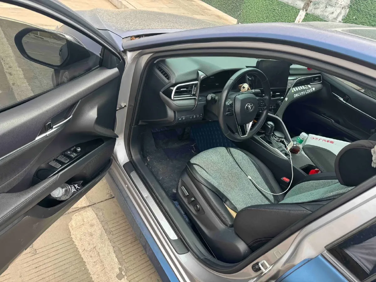 2021 Toyota Camry 2.5L 209HP L4 8AT,autocango,china used car exporter,china ev exporter,chinese used car exporter,chinese used ev exporter