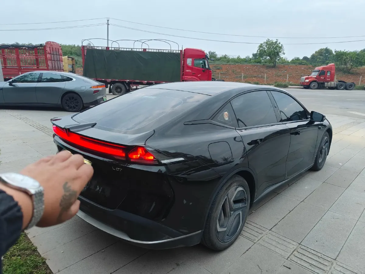 2025 Deepal L07 BEV 56.12KWH,autocango,china used car exporter,china ev exporter,chinese used car exporter,chinese used ev exporter