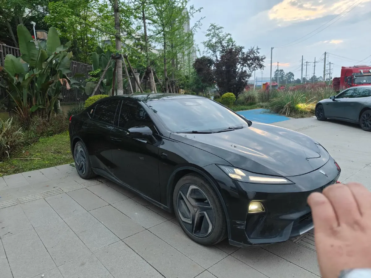 2025 Deepal L07 BEV 56.12KWH,autocango,china used car exporter,china ev exporter,chinese used car exporter,chinese used ev exporter