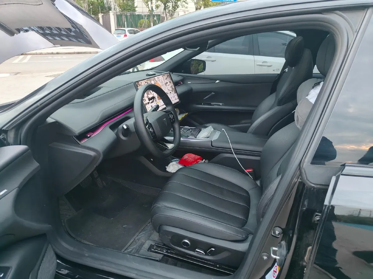 2025 Deepal L07 BEV 56.12KWH,autocango,china used car exporter,china ev exporter,chinese used car exporter,chinese used ev exporter