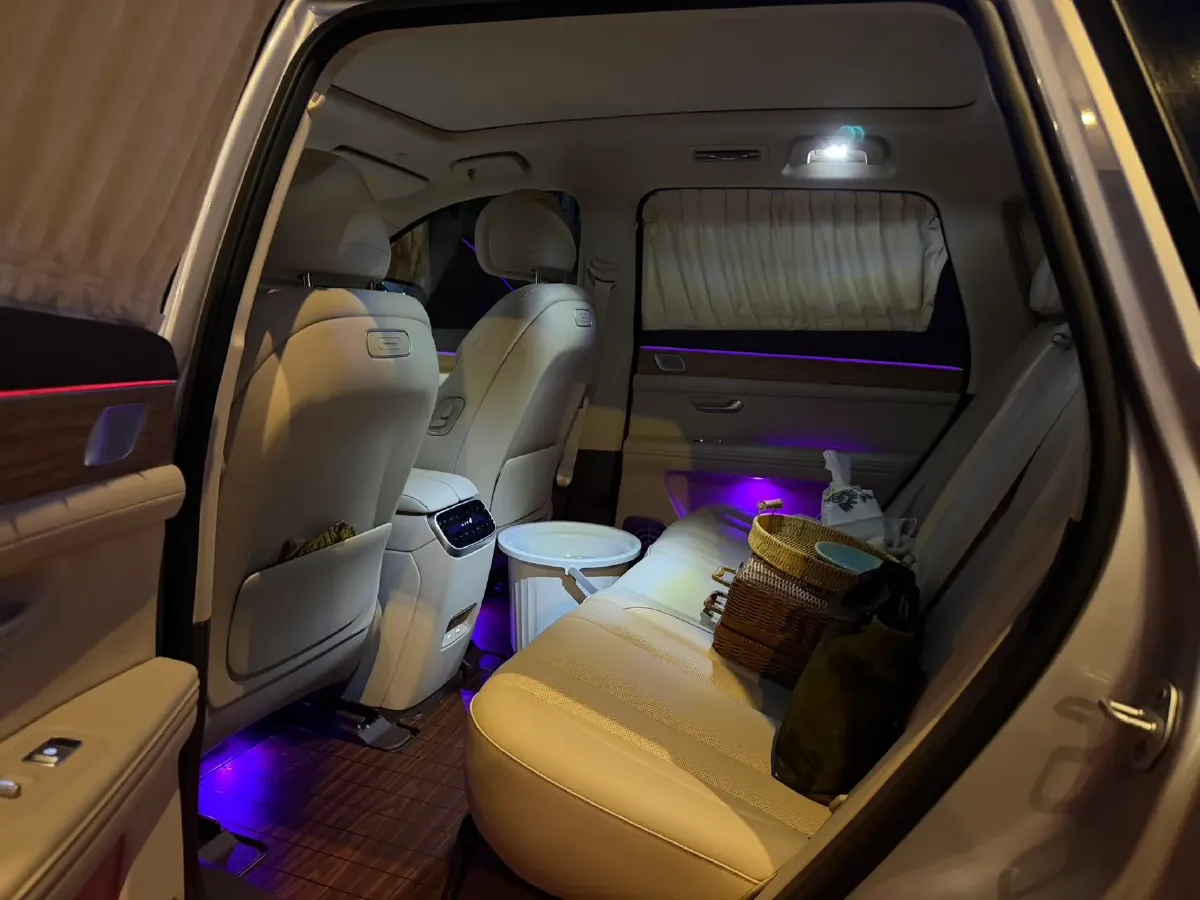 2024 AITO AITO M7 1.5T 152HP L4 REEV 40KWH,autocango,china used car exporter,china ev exporter,chinese used car exporter,chinese used ev exporter