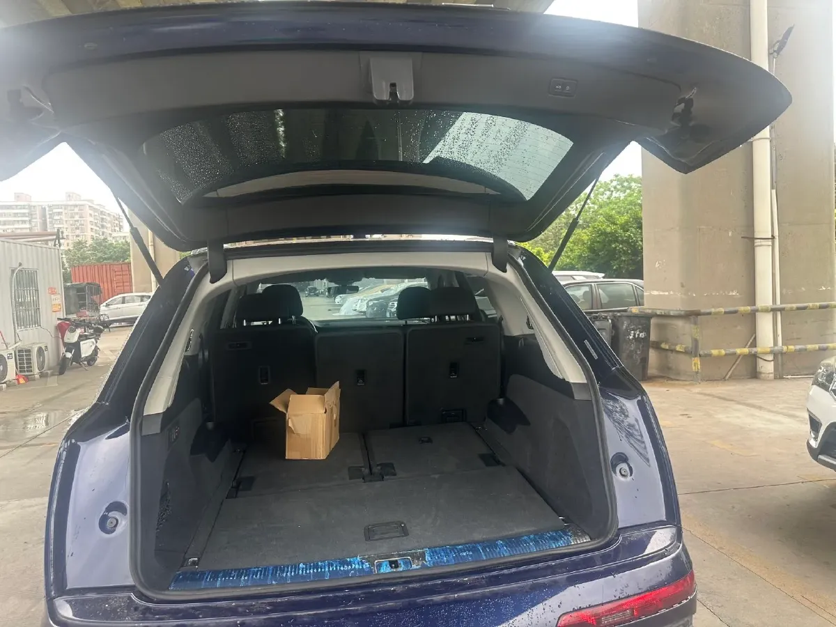 2020 Audi Q7 3.0T 340HP V6 8AT,autocango,china used car exporter,china ev exporter,chinese used car exporter,chinese used ev exporter