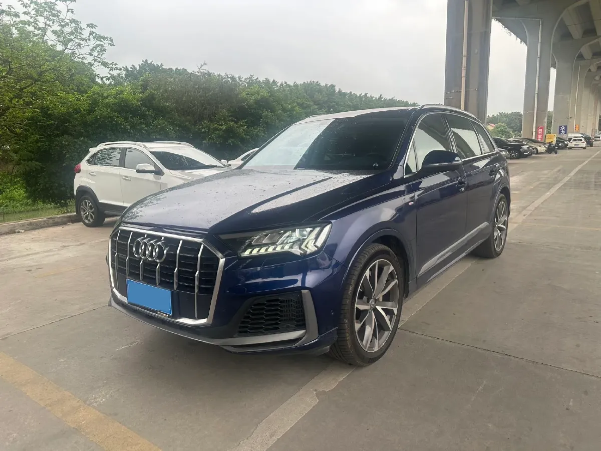 2020 Audi Q7 3.0T 340HP V6 8AT,autocango,china used car exporter,china ev exporter,chinese used car exporter,chinese used ev exporter