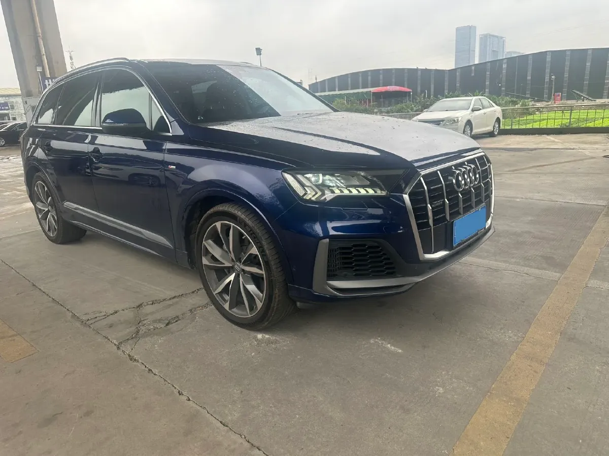 2020 Audi Q7 3.0T 340HP V6 8AT,autocango,china used car exporter,china ev exporter,chinese used car exporter,chinese used ev exporter