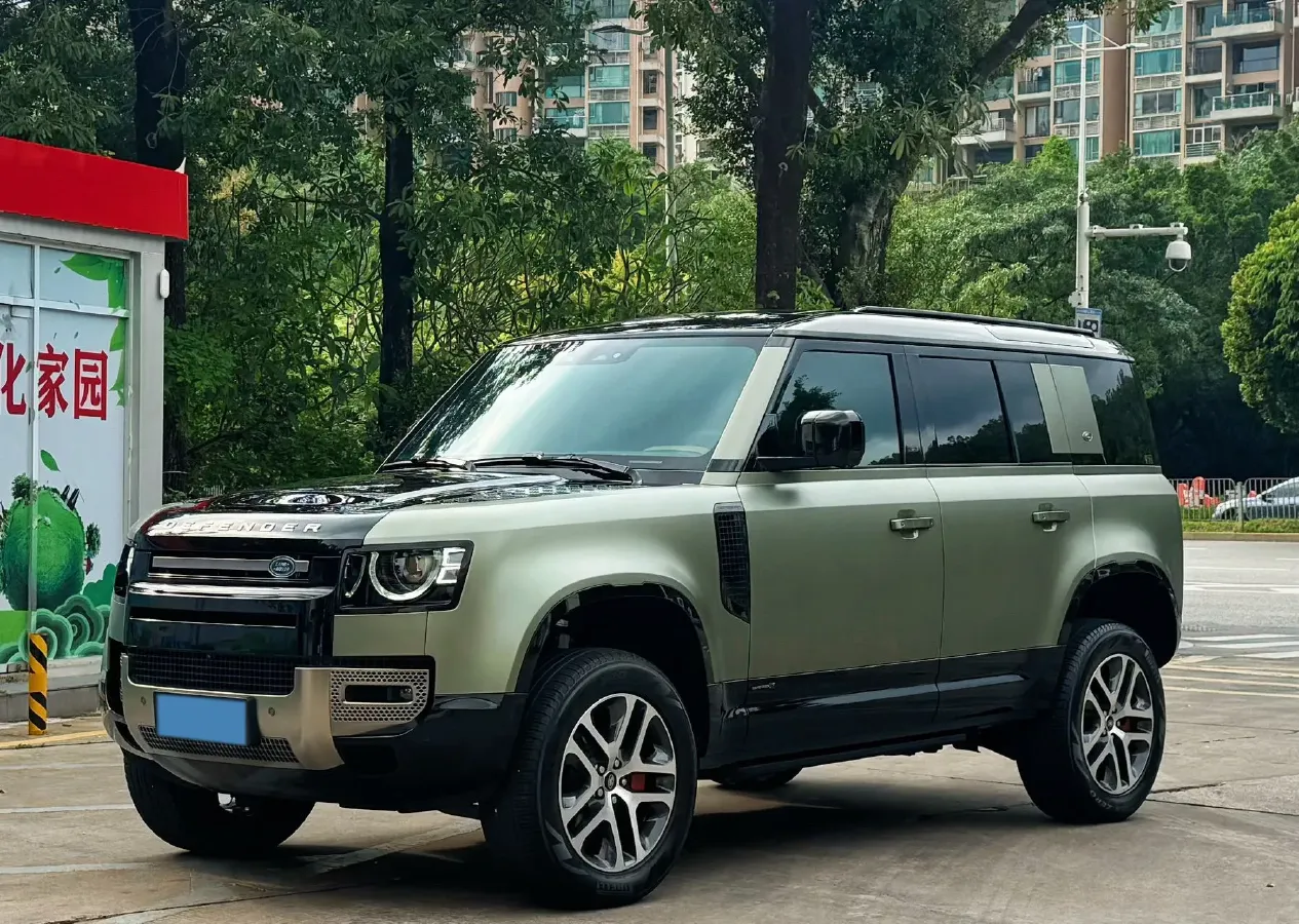 2022 Land Rover Defender 3.0T 400HP L6 8AT,autocango,china used car exporter,china ev exporter,chinese used car exporter,chinese used ev exporter