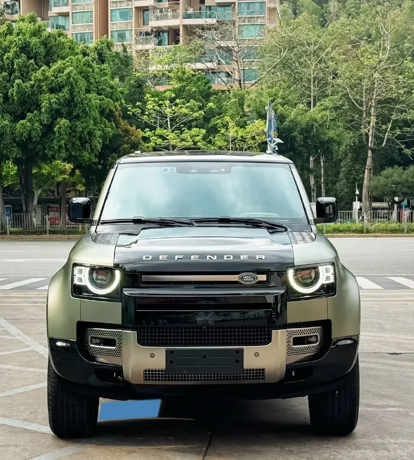 2022 Land Rover Defender 3.0T 400HP L6 8AT,autocango,china used car exporter,china ev exporter,chinese used car exporter,chinese used ev exporter