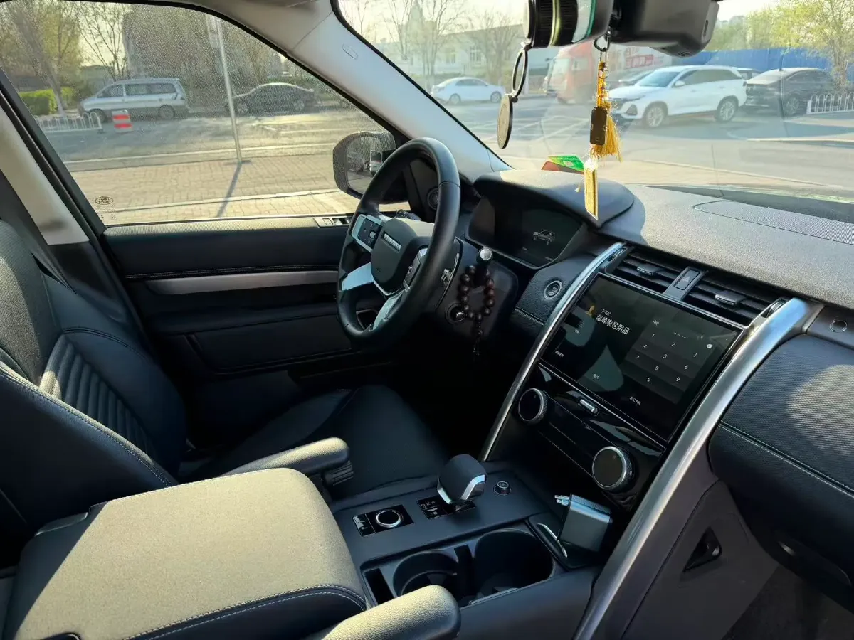 2024 Land Rover Discovery 3.0T 360HP L6 8AT,autocango,china used car exporter,china ev exporter,chinese used car exporter,chinese used ev exporter