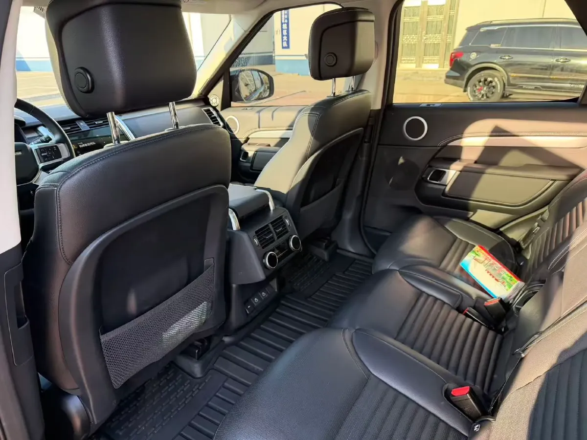 2024 Land Rover Discovery 3.0T 360HP L6 8AT,autocango,china used car exporter,china ev exporter,chinese used car exporter,chinese used ev exporter