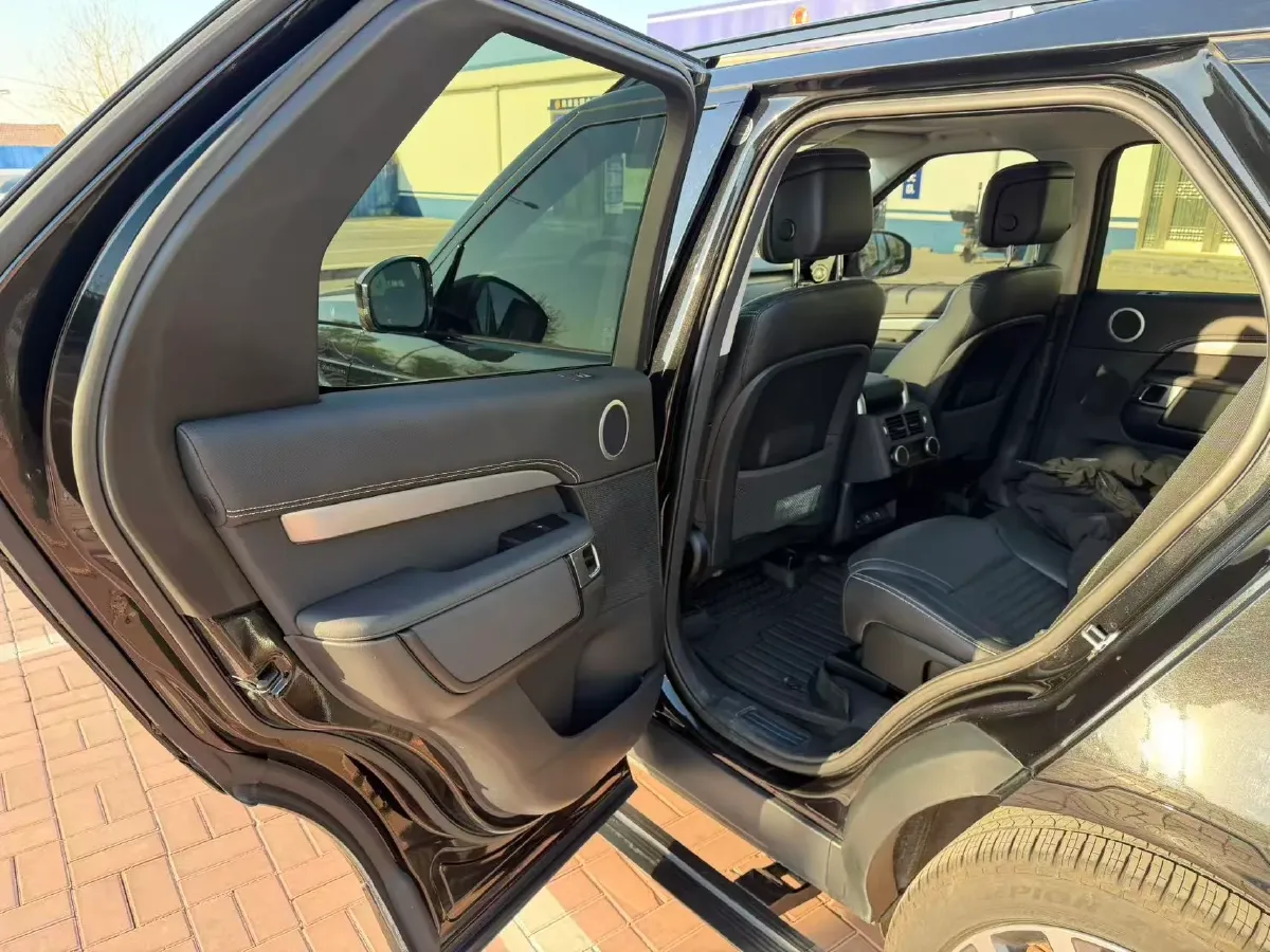 2024 Land Rover Discovery 3.0T 360HP L6 8AT,autocango,china used car exporter,china ev exporter,chinese used car exporter,chinese used ev exporter