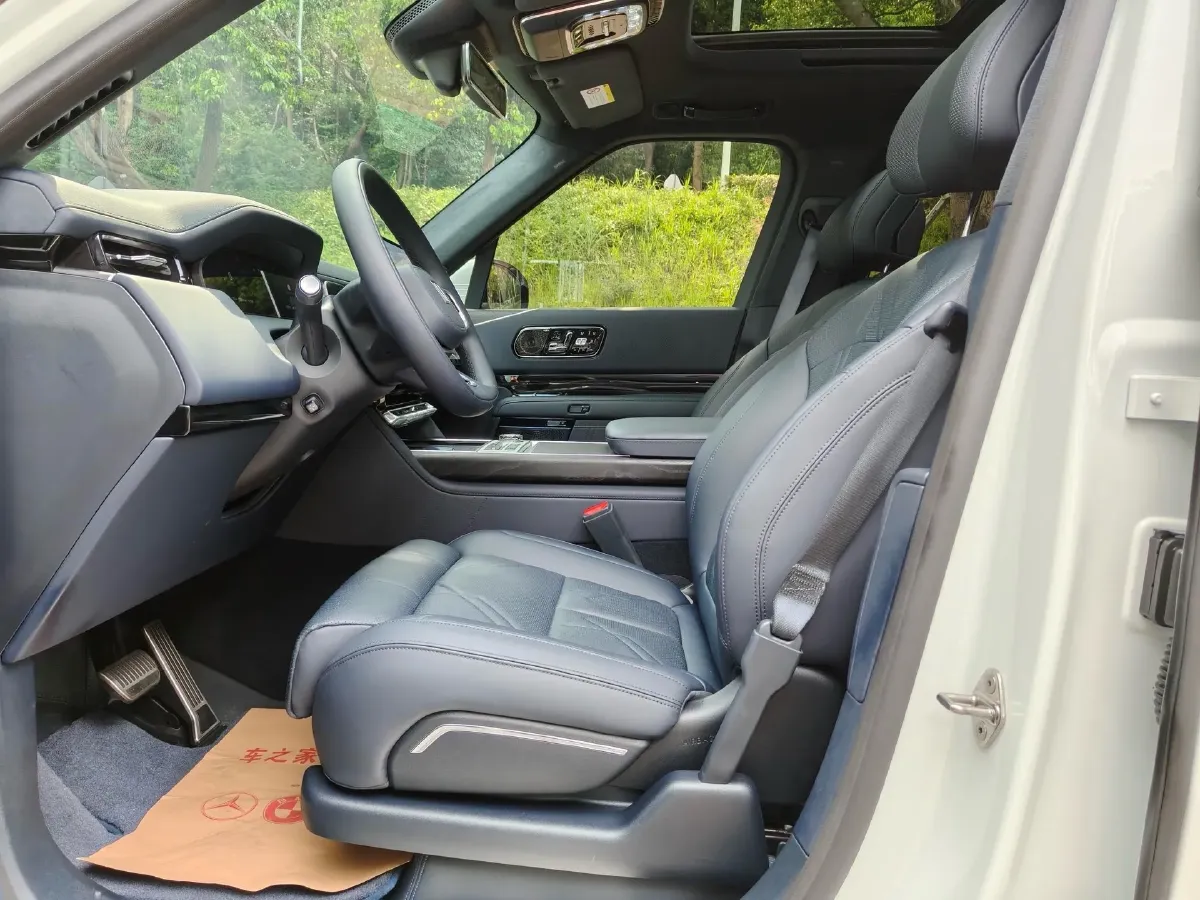 2025 Zeekr 9X 2.0T 279HP L4 1DHT PHEV,autocango,china used car exporter,china ev exporter,chinese used car exporter,chinese used ev exporter