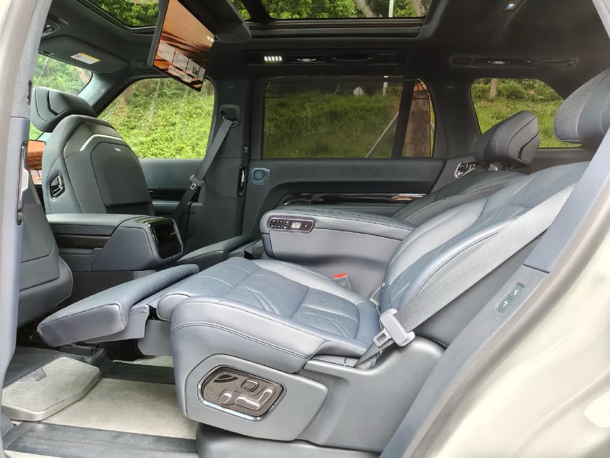 2025 Zeekr 9X 2.0T 279HP L4 1DHT PHEV,autocango,china used car exporter,china ev exporter,chinese used car exporter,chinese used ev exporter