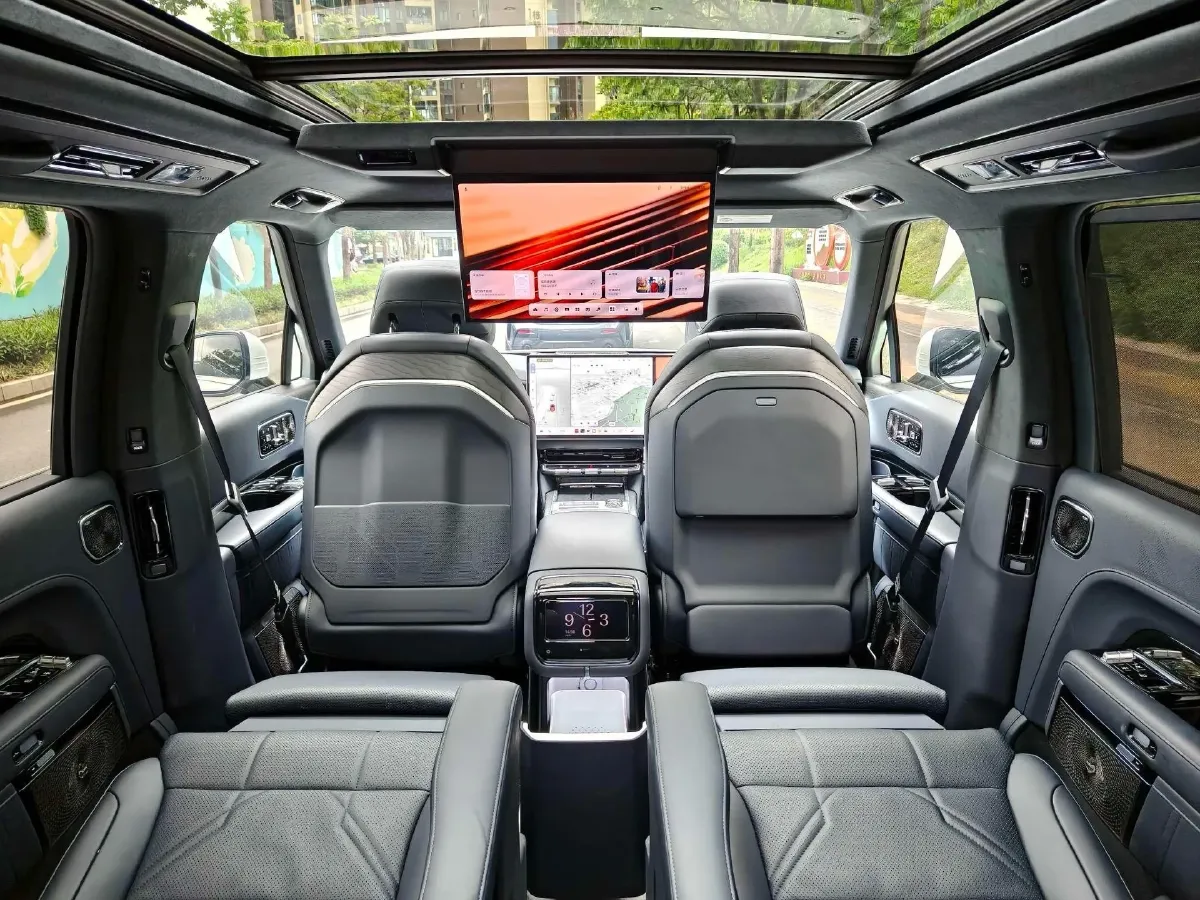 2025 Zeekr 9X 2.0T 279HP L4 1DHT PHEV,autocango,china used car exporter,china ev exporter,chinese used car exporter,chinese used ev exporter