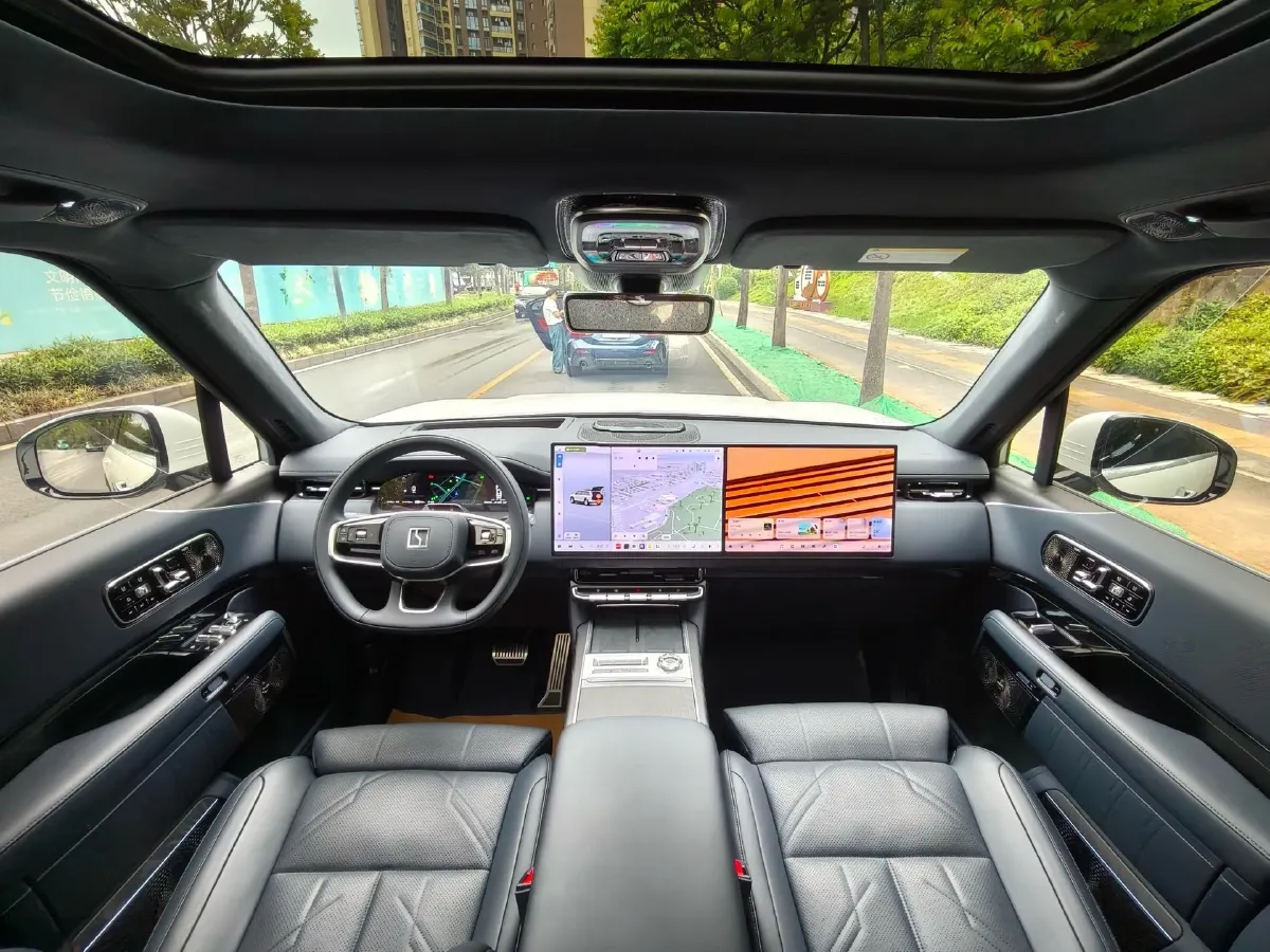 2025 Zeekr 9X 2.0T 279HP L4 1DHT PHEV,autocango,china used car exporter,china ev exporter,chinese used car exporter,chinese used ev exporter