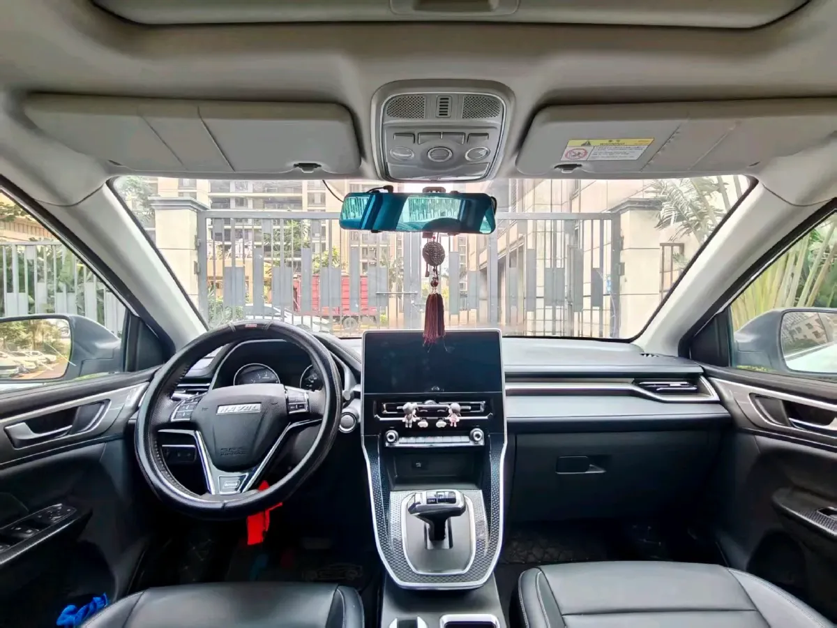 2023 Haval M6 1.5T 150HP L4 7DCT,autocango,china used car exporter,china ev exporter,chinese used car exporter,chinese used ev exporter