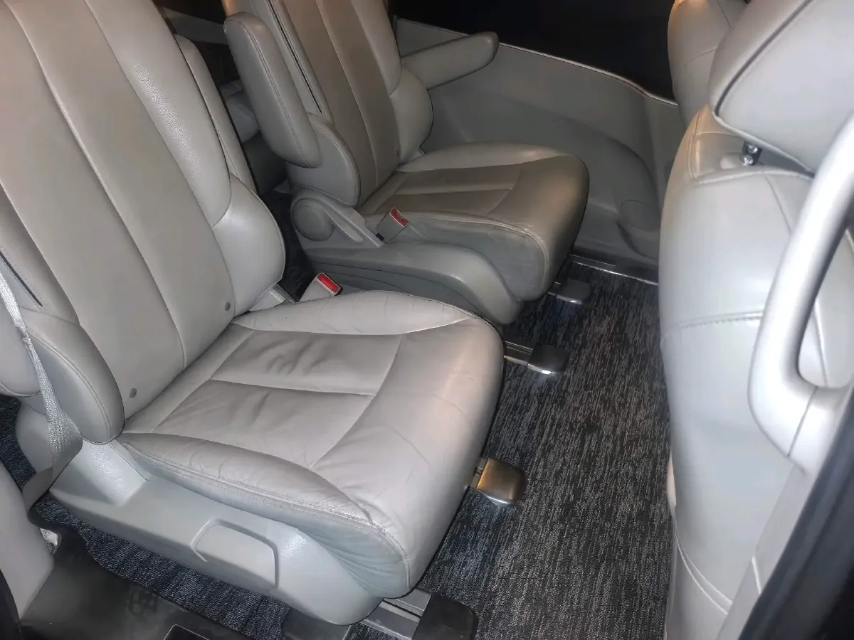 2021 Buick GL8 2.0T 237HP L4 9AT,autocango,china used car exporter,china ev exporter,chinese used car exporter,chinese used ev exporter