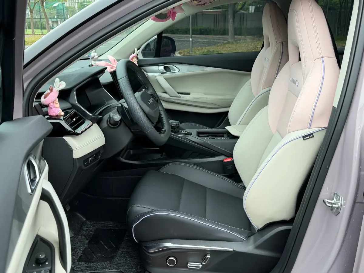 2023 LYNK&CO 03 1.5T 181HP L4 7DCT,autocango,china used car exporter,china ev exporter,chinese used car exporter,chinese used ev exporter