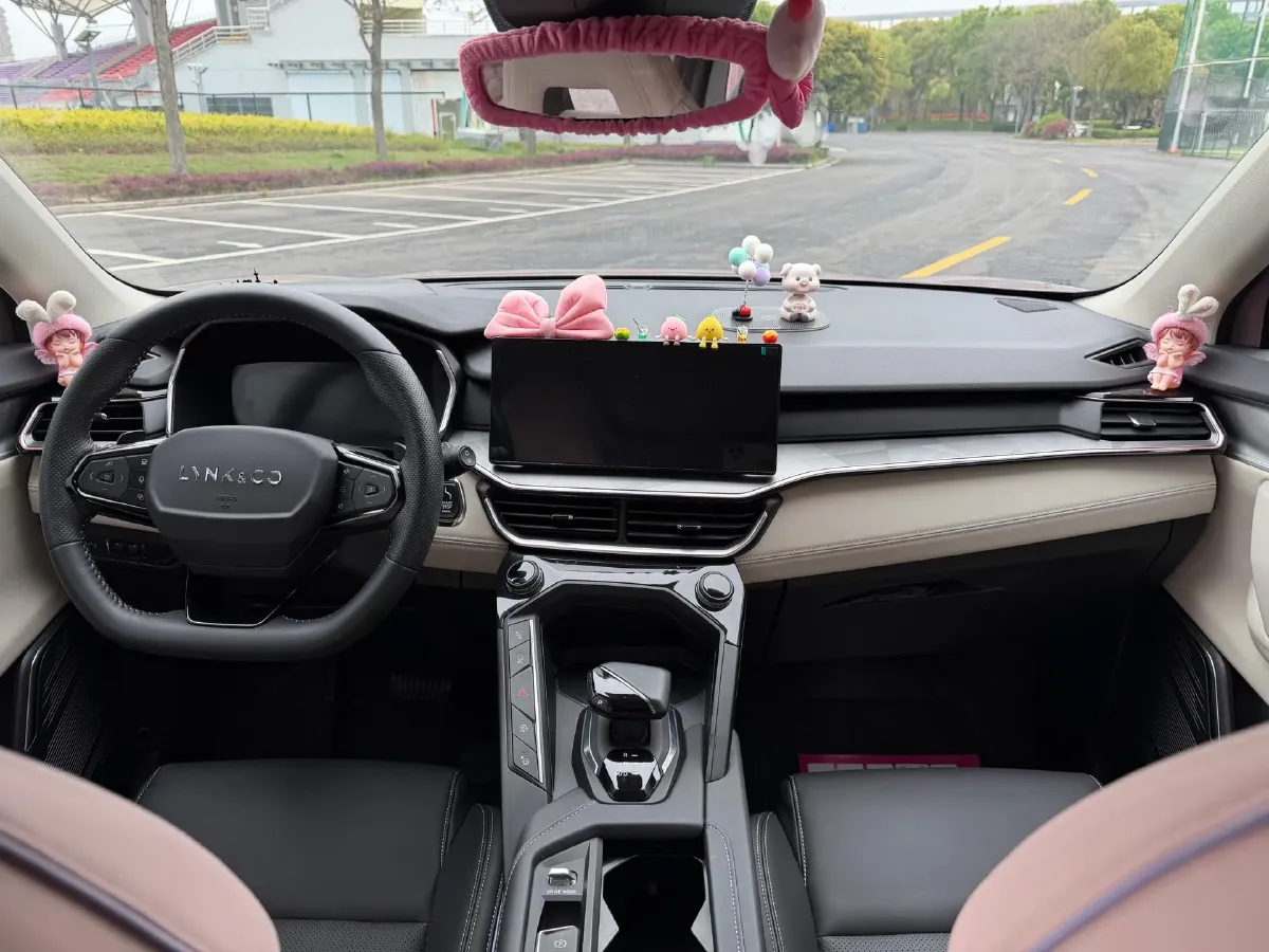 2023 LYNK&CO 03 1.5T 181HP L4 7DCT,autocango,china used car exporter,china ev exporter,chinese used car exporter,chinese used ev exporter
