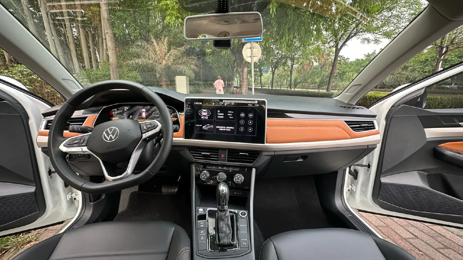 2023 Volkswagen Bora 1.2T 116HP L4 7DCT,autocango,china used car exporter,china ev exporter,chinese used car exporter,chinese used ev exporter