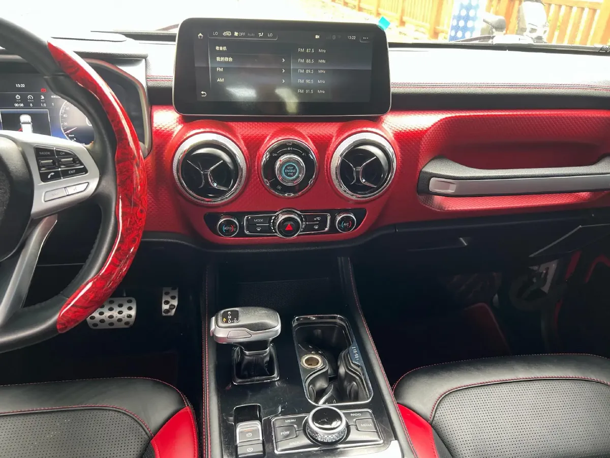 2020 Beijing BJ40 2.0T 224HP L4 8AT,autocango,china used car exporter,china ev exporter,chinese used car exporter,chinese used ev exporter