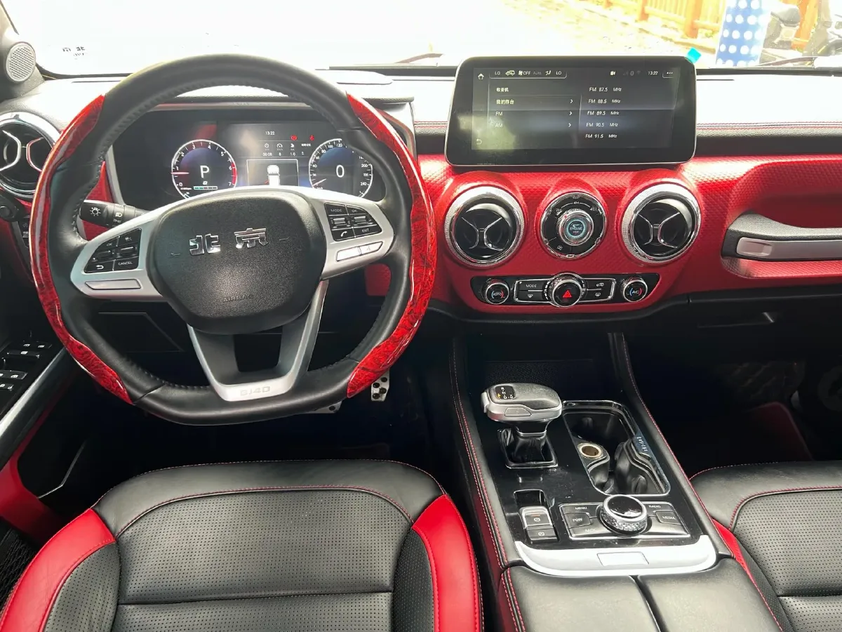 2020 Beijing BJ40 2.0T 224HP L4 8AT,autocango,china used car exporter,china ev exporter,chinese used car exporter,chinese used ev exporter