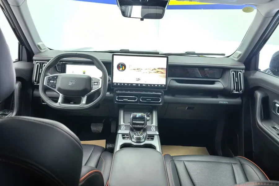 2025 Jetour Freeman 2.0T 254HP L4 8AT,autocango,china used car exporter,china ev exporter,chinese used car exporter,chinese used ev exporter